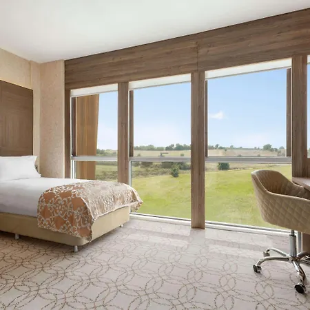 Wyndham Отель