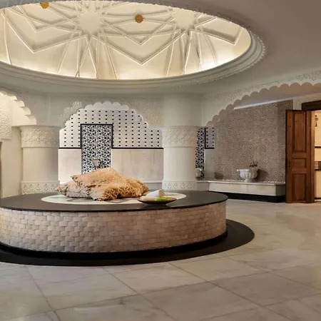 Hotel Wyndham 5*