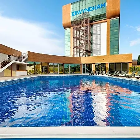 فندق Wyndham 5*