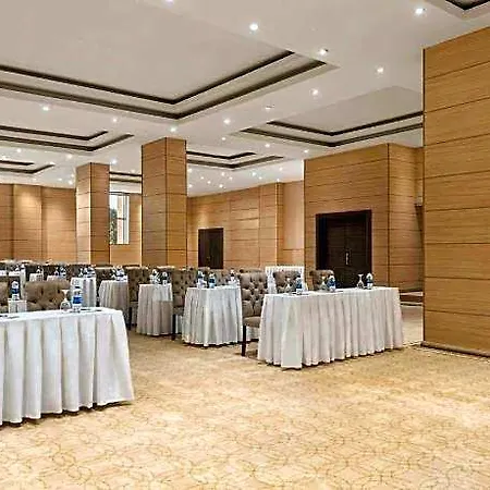 Wyndham فندق 5*
