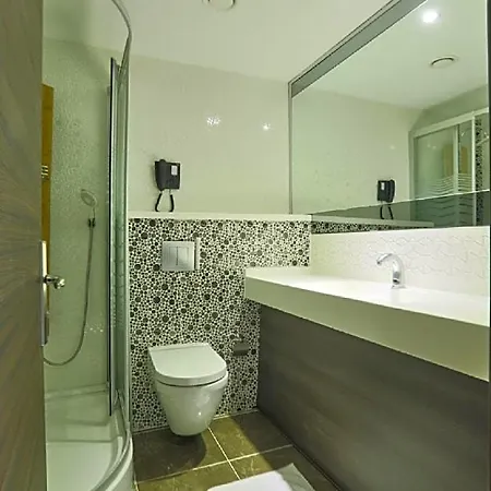 Wyndham فندق 5*
